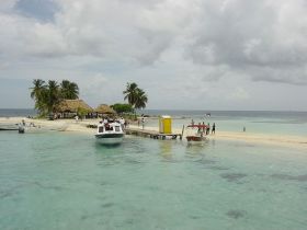 best beaches in Belize Goff's Caye Belize – Best Places In The World To Retire – International Living